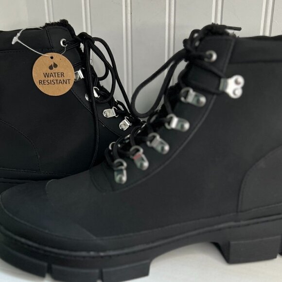 Steve Madden Shoes - Steve Madden Hildy Boot in Black Size 9.5